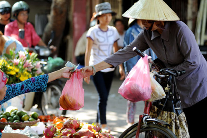 Những chiếc túi nilon từ lâu đã quá quen thuộc trong cuộc sống thường ngày
