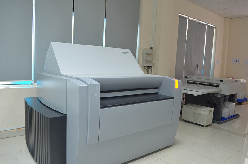 Máy xuất kẽm CTP Suprasetter